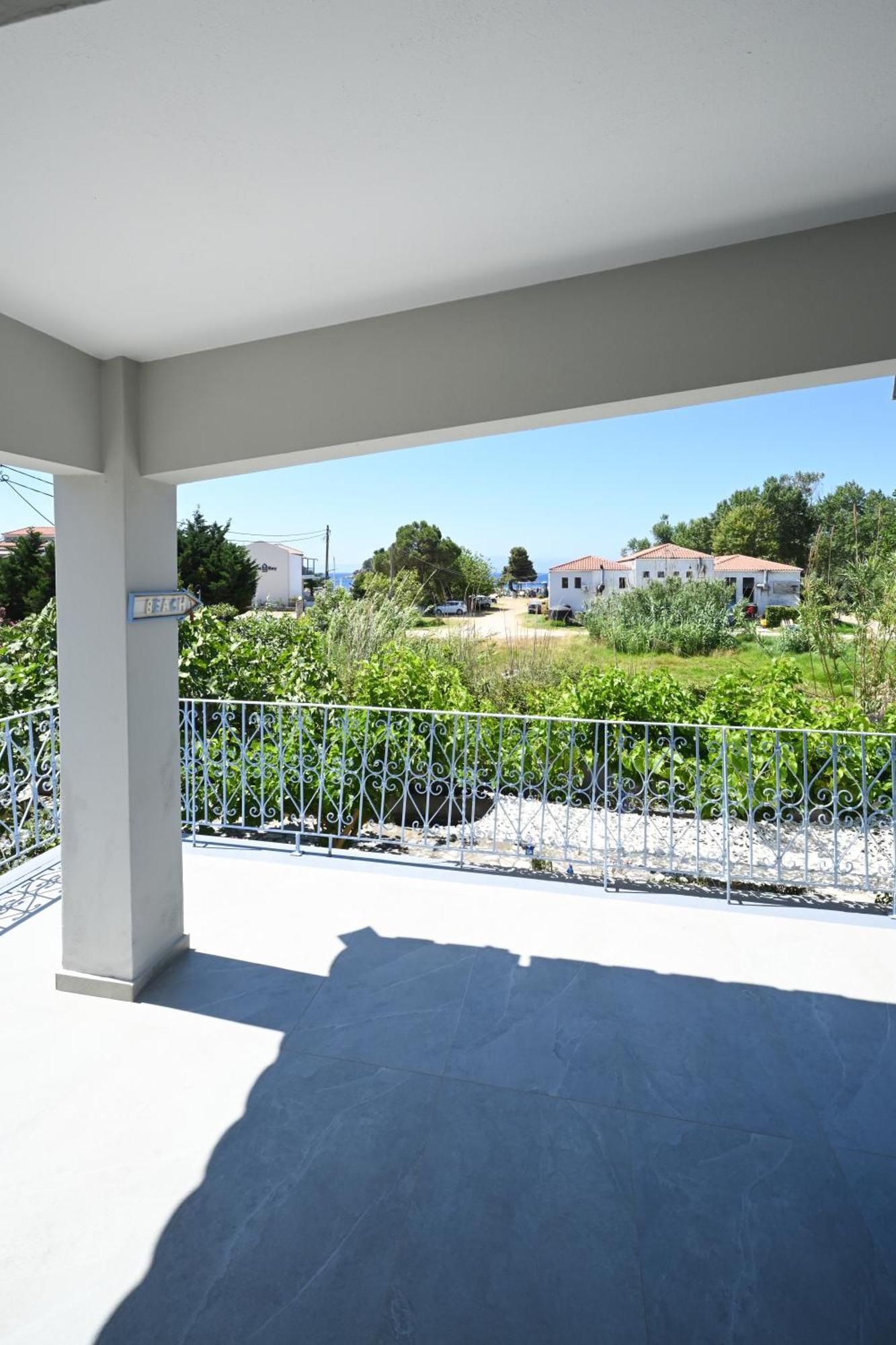 Anchor Villa Troulos Exterior photo